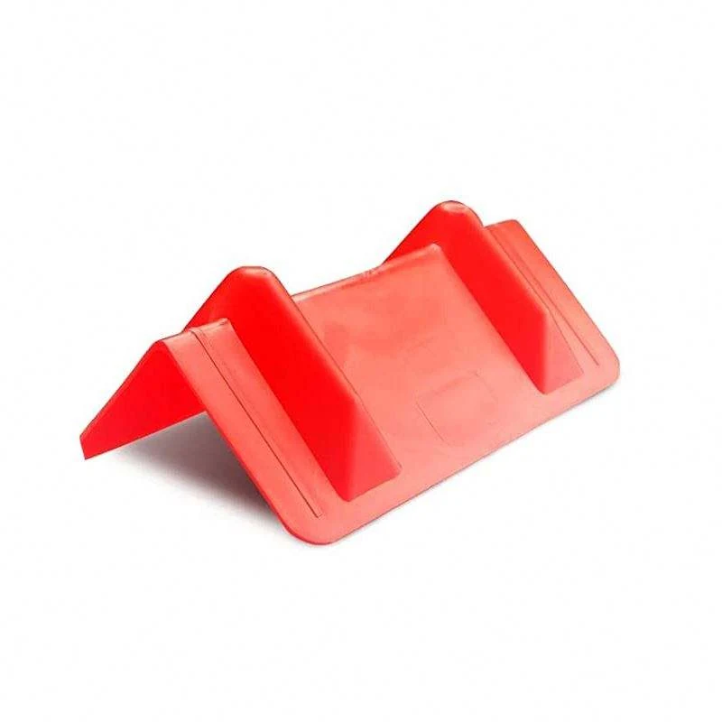 Red 4 po plastic protecteur d&rsquo;angle angled product view for compact edge-protection inspection